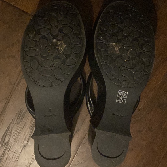 Coach Leather Platform Flipflop sandals with gold tone - Picture 2 of 4